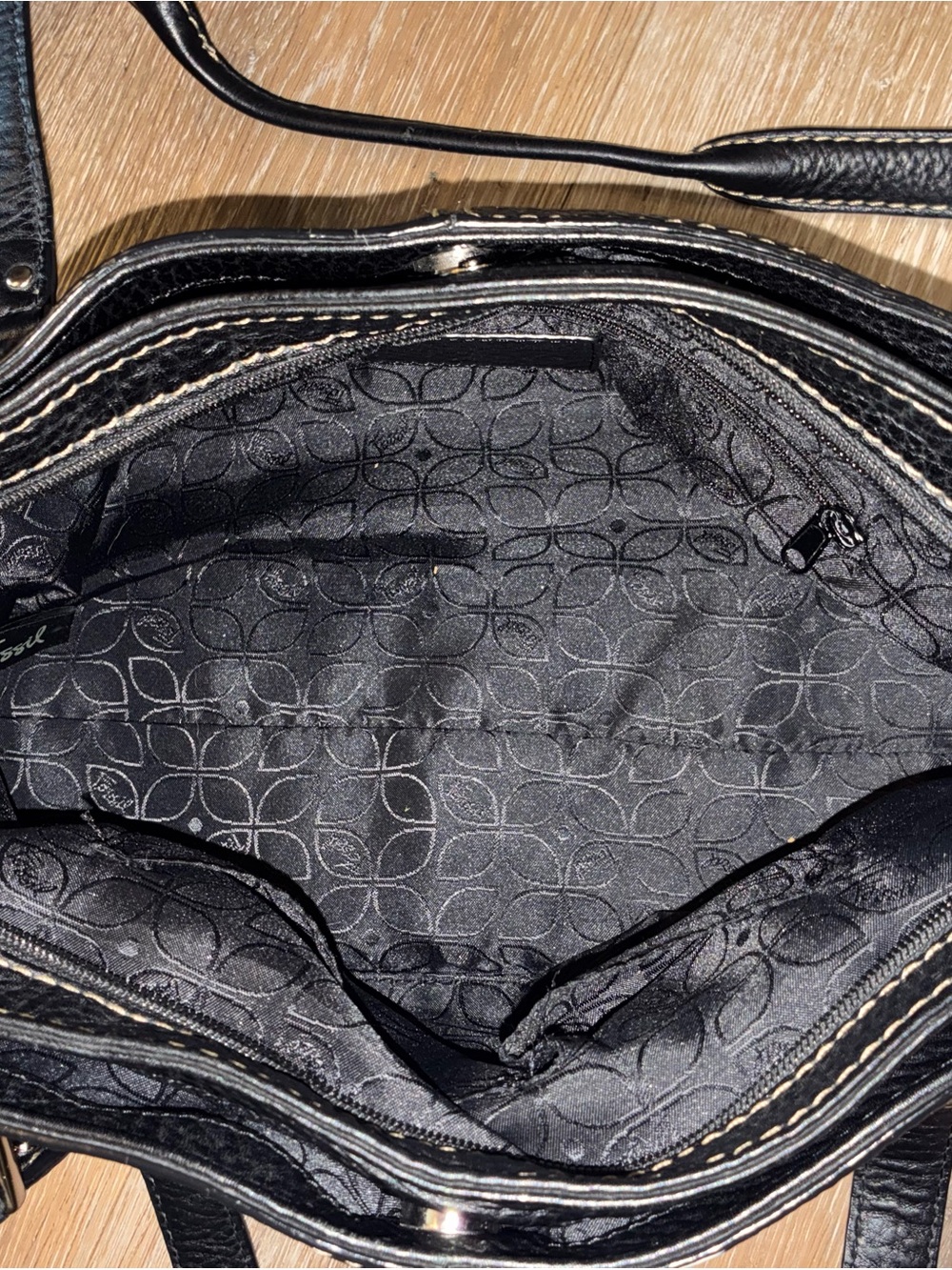 Fossil Black Leather Shoulder Bag - Picture 10 of 11